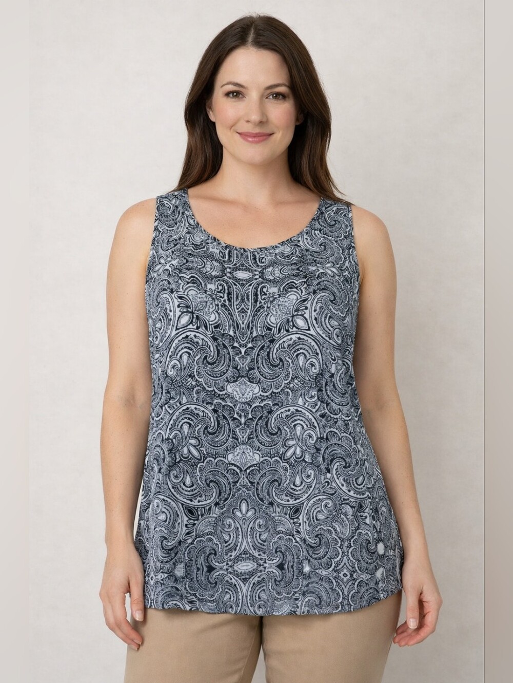 Express Black and White Paisley Scoop-Neck Tank Top Sput Back Medium